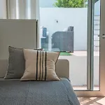 Just Like - Mainpeak Family House موليدو
